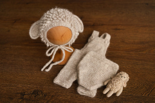 オーバーオール、ボトムス、ヒツジのぬいぐるみ、ボンネット