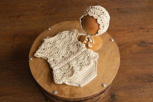 かぎ針編み ロンパース＆ボンネット