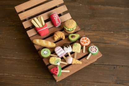 フェルト生地ぬいぐるみ（フード）