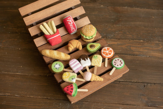 フェルト生地ぬいぐるみ（フード）