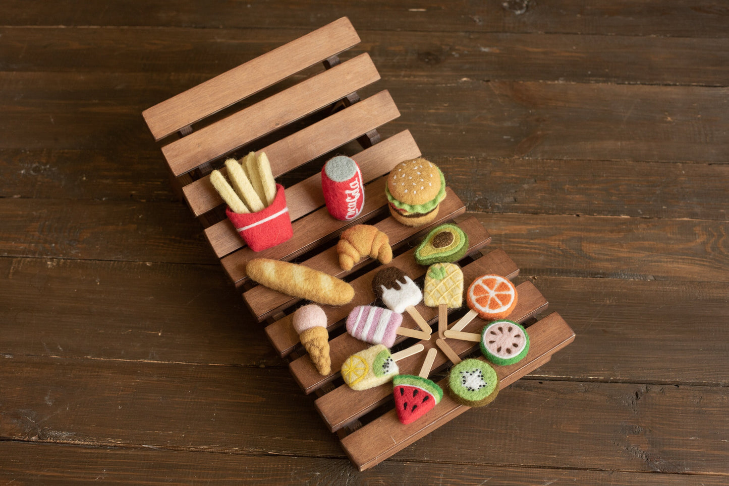 フェルト生地ぬいぐるみ（フード）