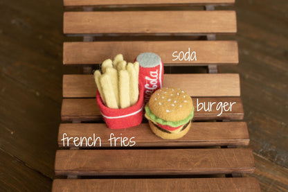 フェルト生地ぬいぐるみ（フード）