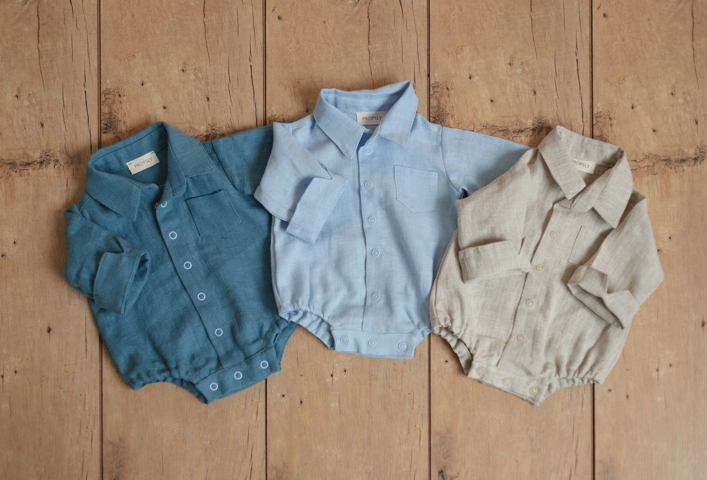 男の子用リネン製ロンパース