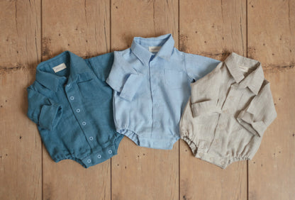 男の子用リネン製ロンパース