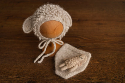 オーバーオール、ボトムス、ヒツジのぬいぐるみ、ボンネット