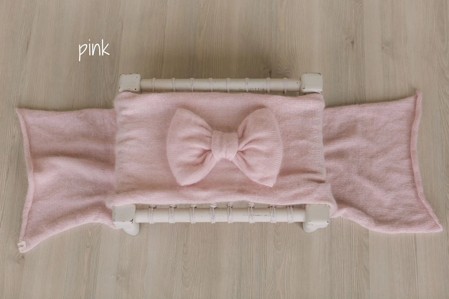 アンゴラウール使用のリボンブローチ