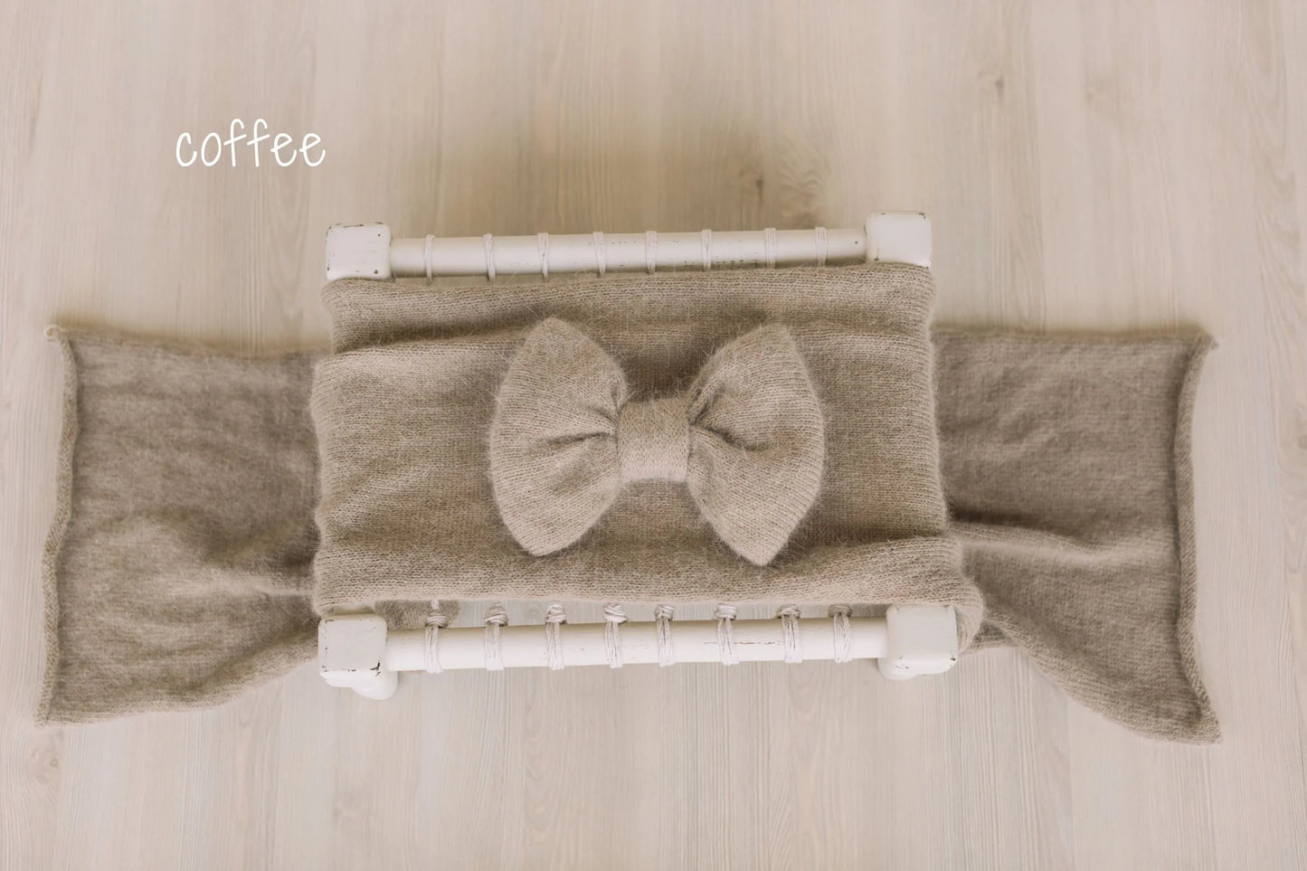 アンゴラウール使用のリボンブローチ