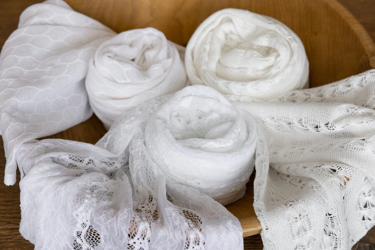 レース使用のニューボーン用おくるみ