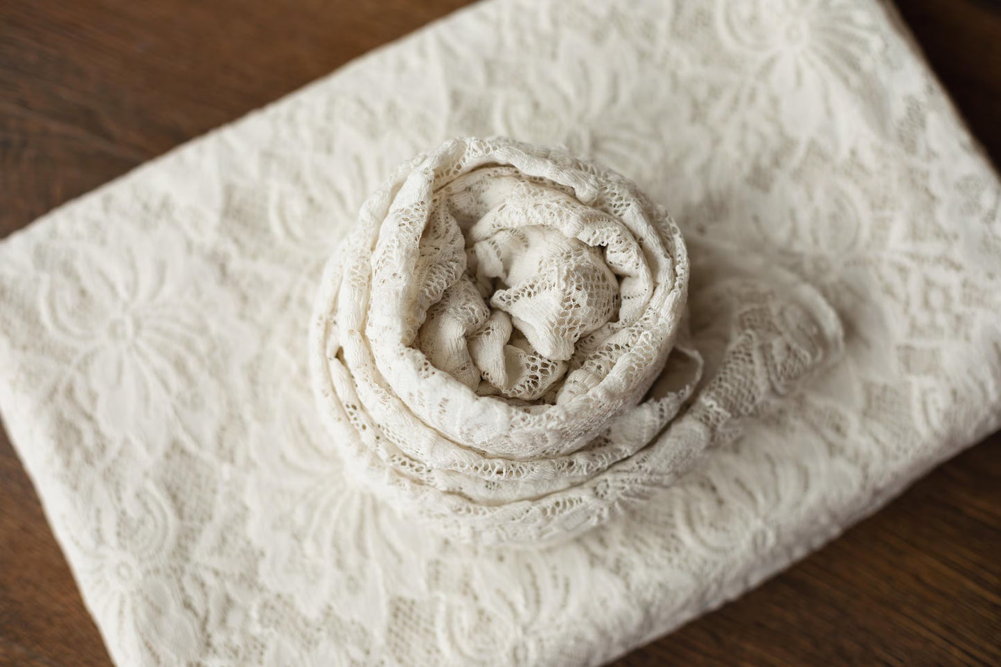 花柄レースバックドロップ＆おくるみ