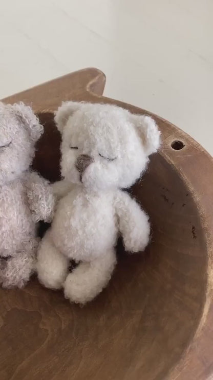 ブークレ素材のテディベア