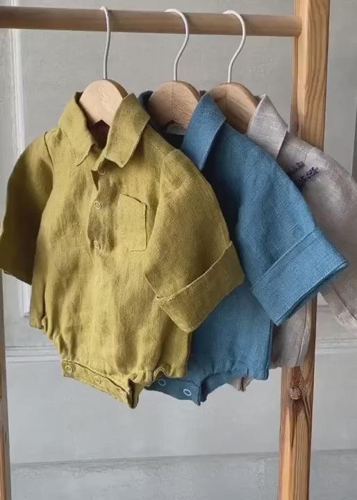男の子用リネン製ロンパース